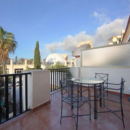 In With Beachfront Pool * Marbella