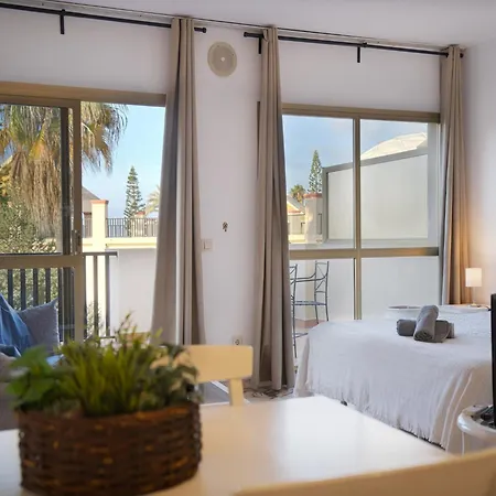 In With Beachfront Pool *