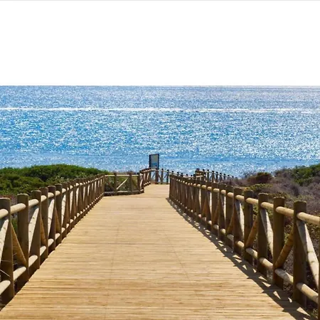 In With Beachfront Pool Apartment Marbella