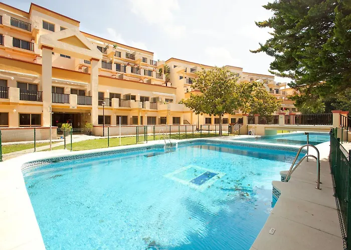 In With Beachfront Pool Apartament Marbella