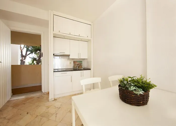 In With Beachfront Pool *