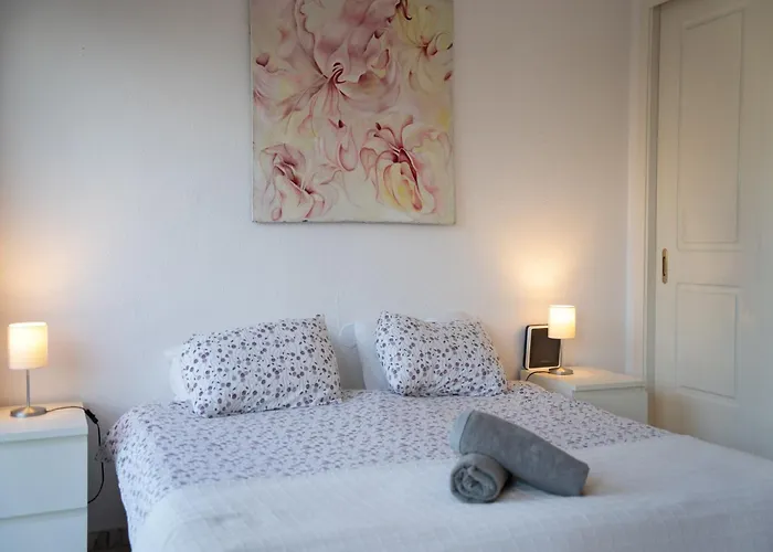 Apartament In With Beachfront Pool *