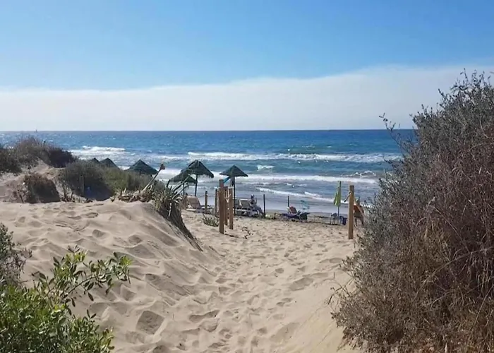 In With Beachfront Pool