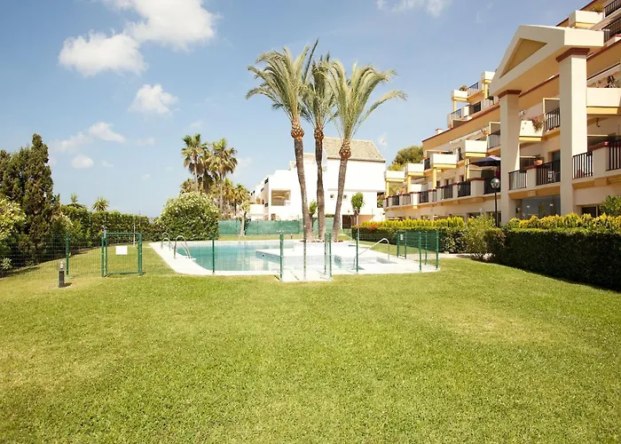 In With Beachfront Pool Marbella
