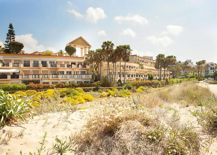 In With Beachfront Pool