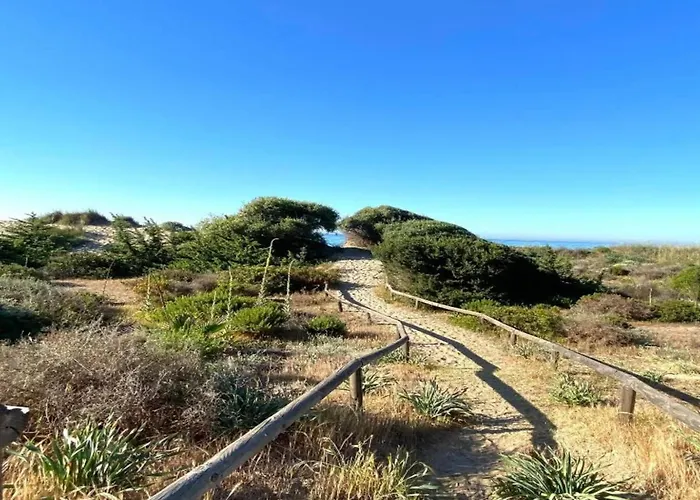 In With Beachfront Pool Lejlighed